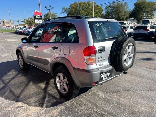 2002 Toyota RAV4 Base