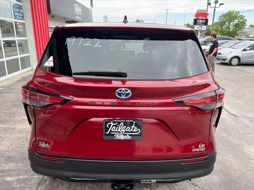 2021 Toyota Sienna LE