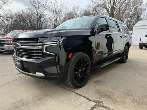 2021 Chevrolet Suburban LT
