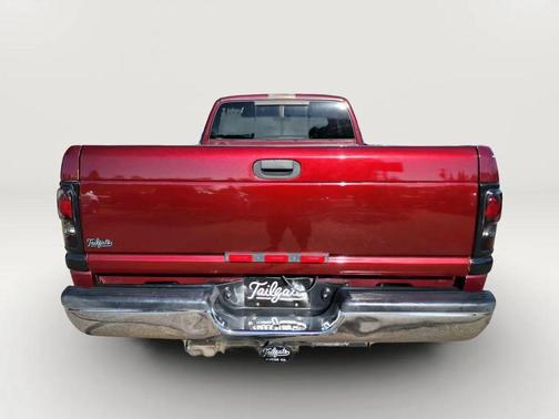 Maroon 2002 Dodge Ram 3500 Quad Cab DRW