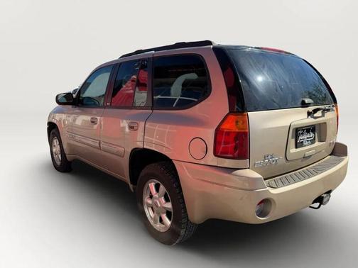 Gold 2004 GMC Envoy SLT Sport Utility 4D
