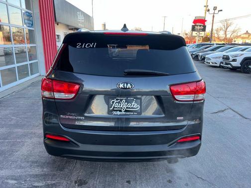 2017 Kia Sorento LX