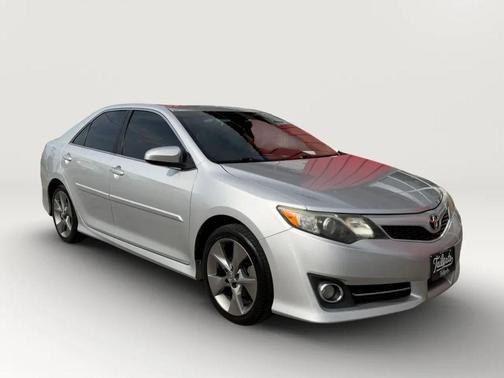 Silver 2014 Toyota Camry SE Sport