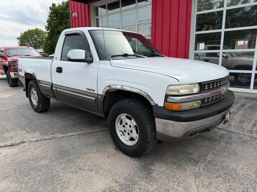White 1999 Chevrolet Silverado 1500 LS