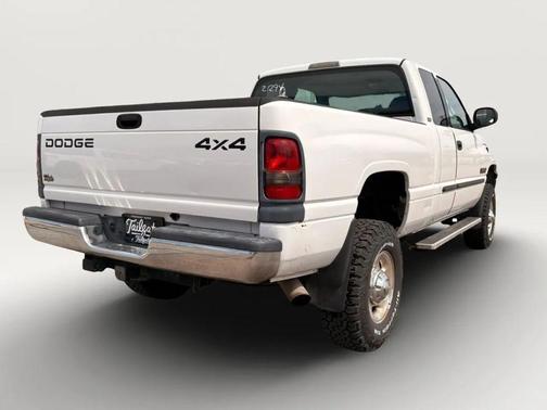White 2002 Dodge Ram 2500 Base