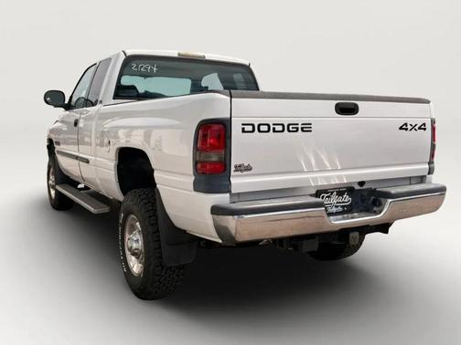 White 2002 Dodge Ram 2500 Base
