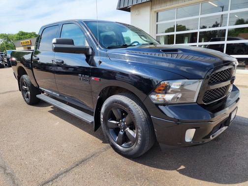 Black 2019 RAM 1500 SLT