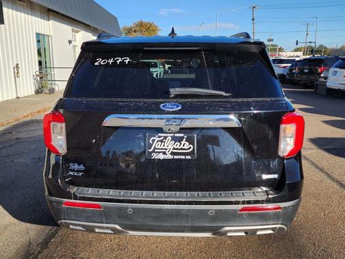 2020 Ford Explorer XLT Sport Utility 4D