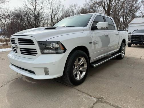 2017 RAM 1500 Sport
