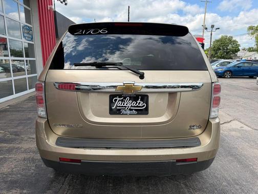 Gold 2008 Chevrolet Equinox Sport