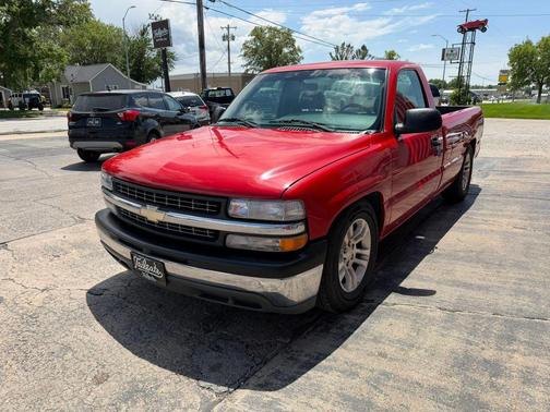 Red 2001 Chevrolet Silverado 1500 Base