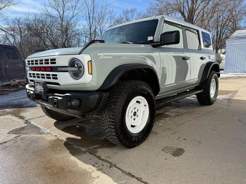 2023 Ford Bronco Heritage Edition Sport Utility 4D