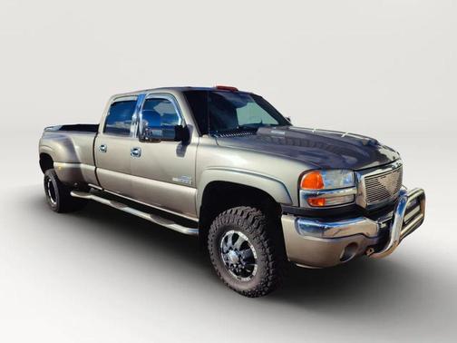 Gray 2006 GMC Sierra 3500 SLE Crew Cab
