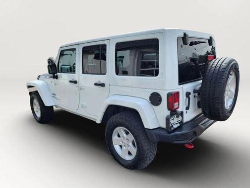 White 2017 Jeep Wrangler Unlimited Rubicon