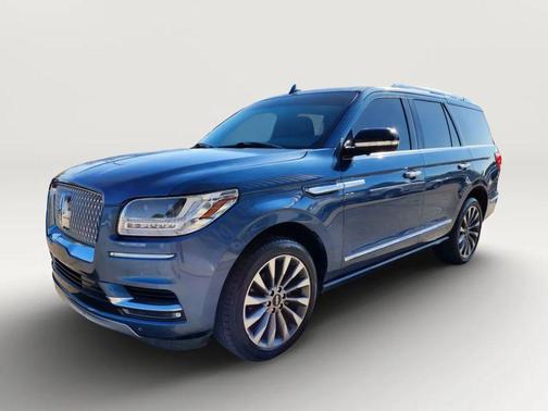 Blue 2018 Lincoln Navigator Select
