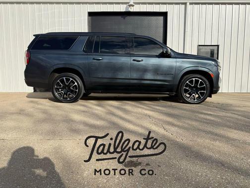 2021 Chevrolet Suburban RST