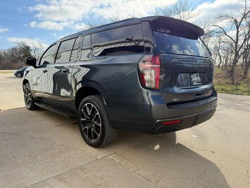 2021 Chevrolet Suburban RST