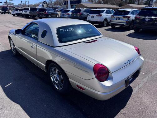 2004 Ford Thunderbird Base