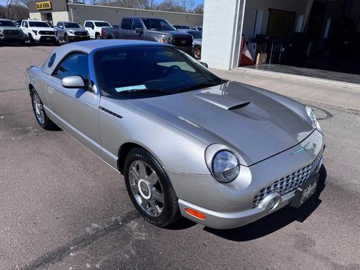 2004 Ford Thunderbird Base