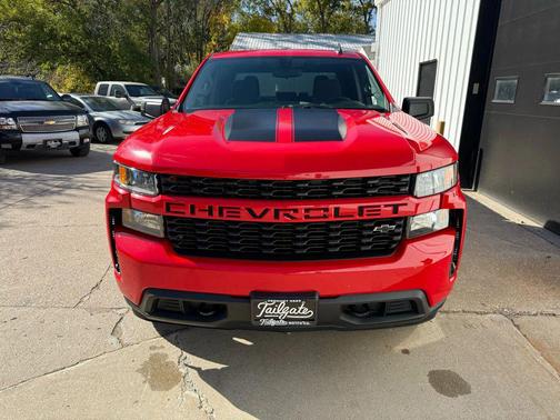 2020 Chevrolet Silverado 1500 Custom