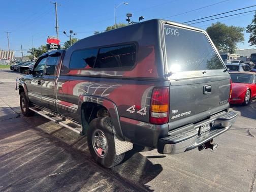 2002 Chevrolet Silverado 2500 LS H/D Extended Cab