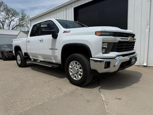White 2024 Chevrolet Silverado 2500 LT
