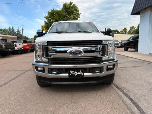 White 2017 Ford F-250 XLT