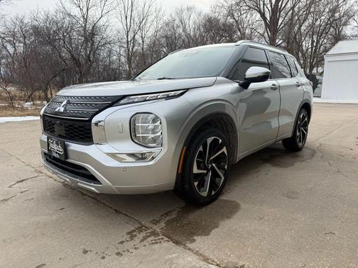 2022 Mitsubishi Outlander SEL