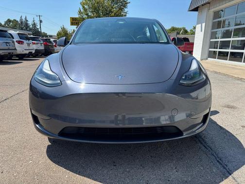 2023 Tesla Model Y Long Range Sport Utility 4D