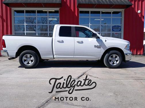 2019 RAM 1500 SLT