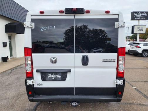 2023 RAM ProMaster 2500 Base