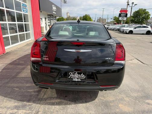 Black 2017 Chrysler 300 S