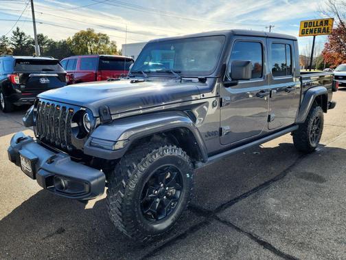 2022 Jeep Gladiator Willys Pickup 4D 5 ft