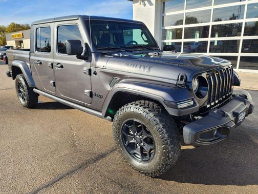 2022 Jeep Gladiator Willys Pickup 4D 5 ft