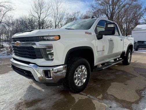 2024 Chevrolet Silverado 2500 LT