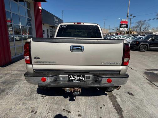 2004 Chevrolet Silverado 2500 LT H/D Extended Cab