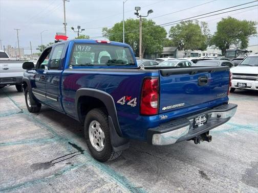 2004 Chevrolet Silverado 1500 LS Extended Cab