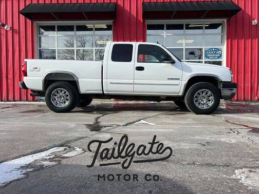 2003 Chevrolet Silverado 2500 LS H/D Extended Cab