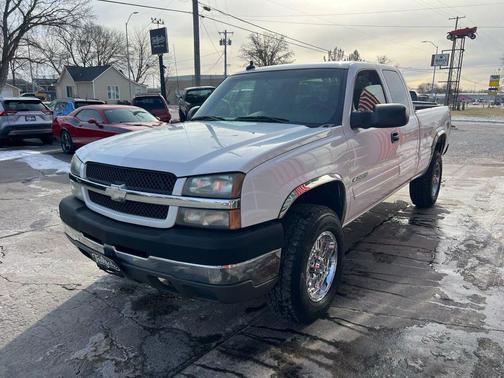 2003 Chevrolet Silverado 2500 LS H/D Extended Cab