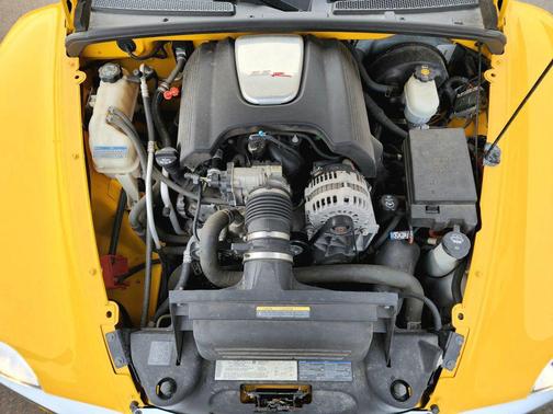 2004 Chevrolet SSR Convertible Pickup 2D