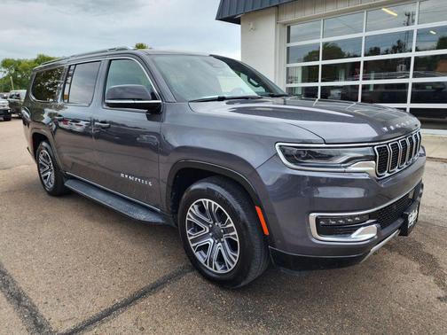 2023 Jeep Wagoneer L Series II Sport Utility 4D