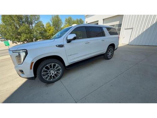 2025 GMC Yukon XL Denali