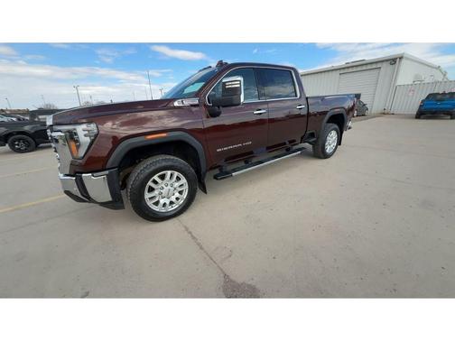 Redwood Metallic 2024 GMC Sierra 2500 SLT