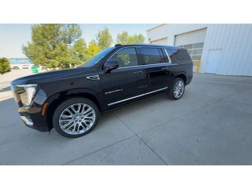 2025 GMC Yukon XL Denali
