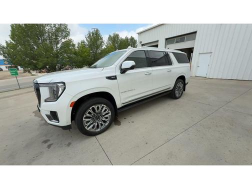 2023 GMC Yukon XL Denali Ultimate