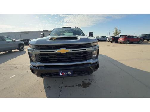 2026 Chevrolet Silverado 2500 Custom