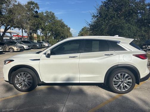 2024 INFINITI QX50 Luxe
