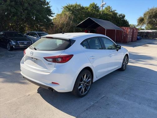 2018 Mazda Mazda3 Touring