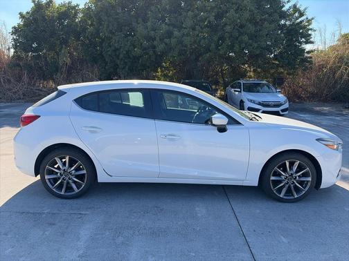 2018 Mazda Mazda3 Touring