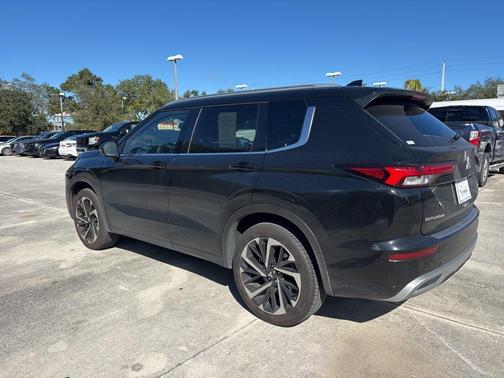 2024 Mitsubishi Outlander SEL